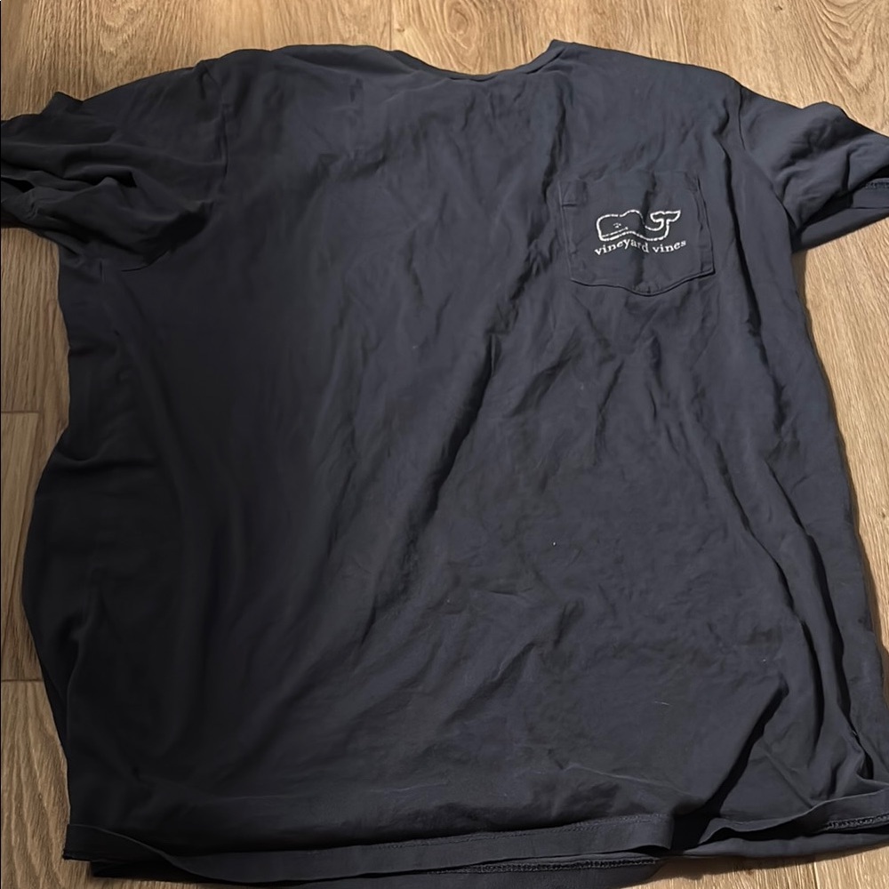 Vineyard Vines Men's Dark Blue T-Shirt